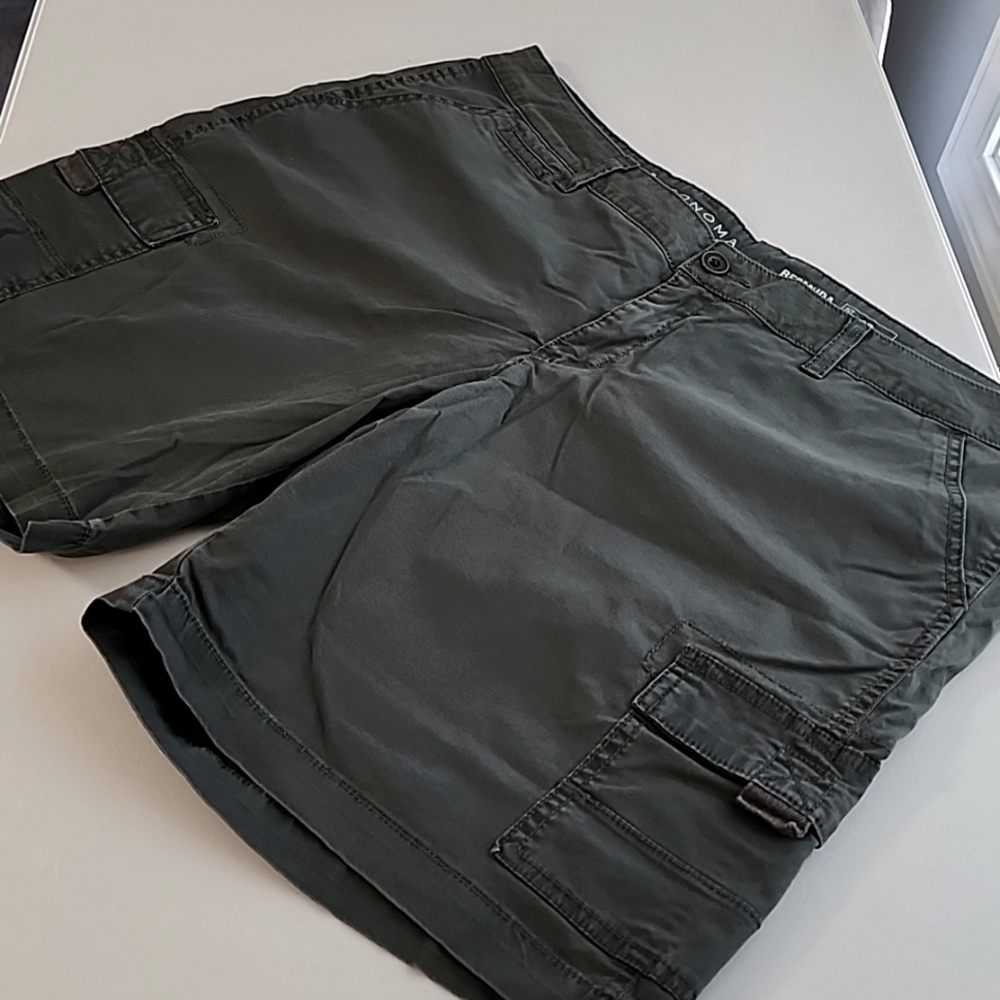 Sonoma cargo style bermuda shorts